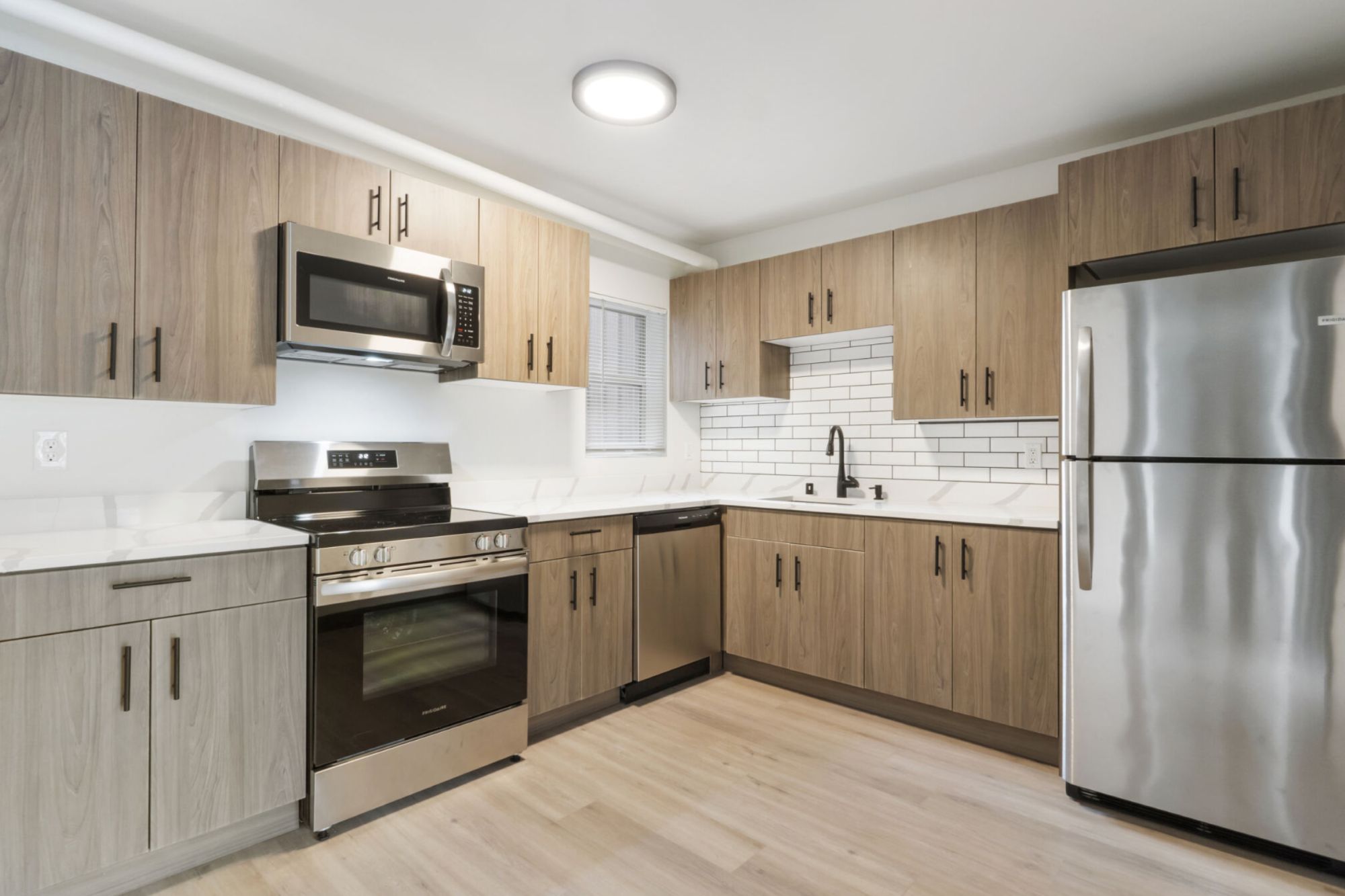 Kensington Fully Renovated Image 10