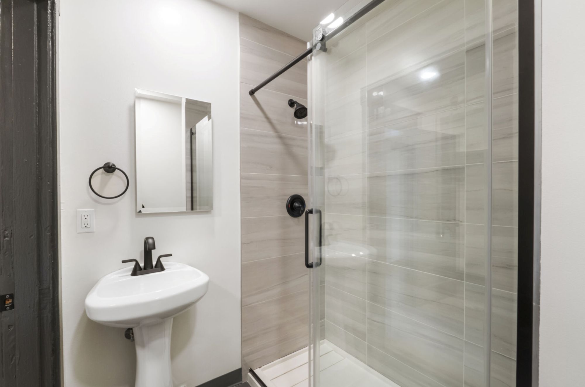 Kensington Fully Renovated Image 10