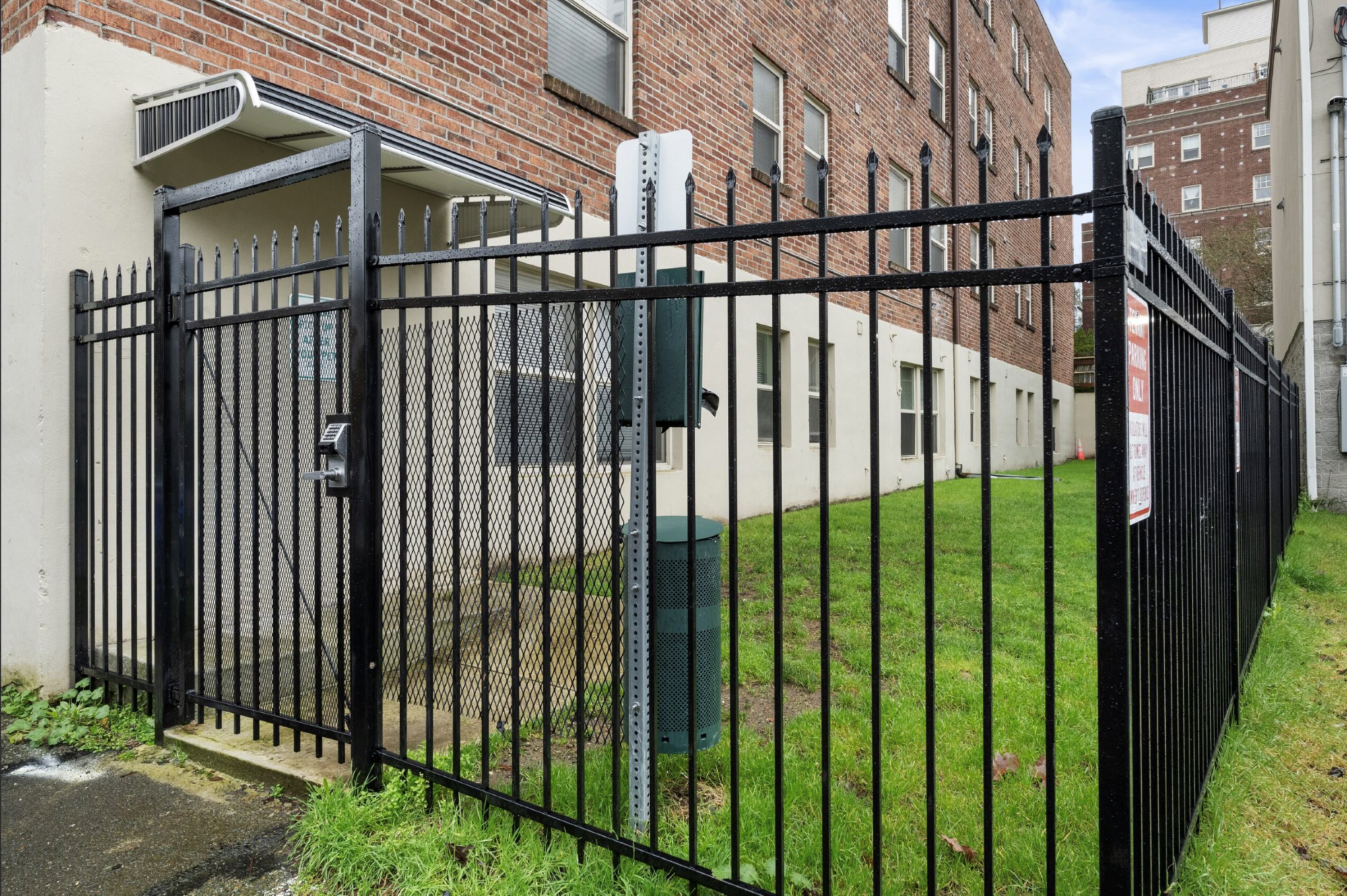 Amenities: Heated Pool